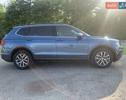 Синій Фольксваген Tiguan Allspace, об'ємом двигуна 1.98 л та пробігом 93 тис. км за 21000 $, фото 5 на Automoto.ua