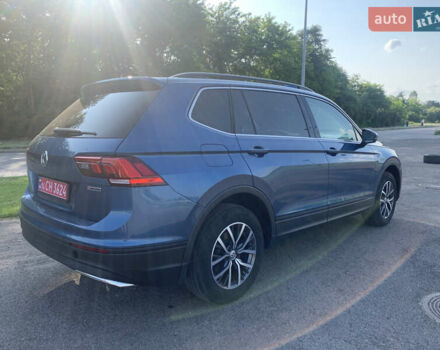 Синій Фольксваген Tiguan Allspace, об'ємом двигуна 1.98 л та пробігом 93 тис. км за 21000 $, фото 4 на Automoto.ua