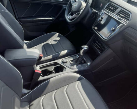 Синій Фольксваген Tiguan Allspace, об'ємом двигуна 1.97 л та пробігом 7 тис. км за 45000 $, фото 30 на Automoto.ua