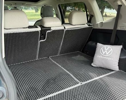 Зеленый Фольксваген Tiguan Allspace, объемом двигателя 1.98 л и пробегом 96 тыс. км за 21300 $, фото 19 на Automoto.ua