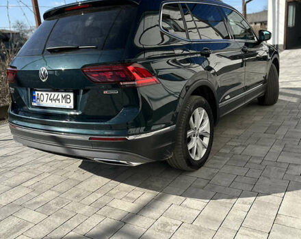 Зелений Фольксваген Tiguan Allspace, об'ємом двигуна 2 л та пробігом 208 тис. км за 32500 $, фото 4 на Automoto.ua