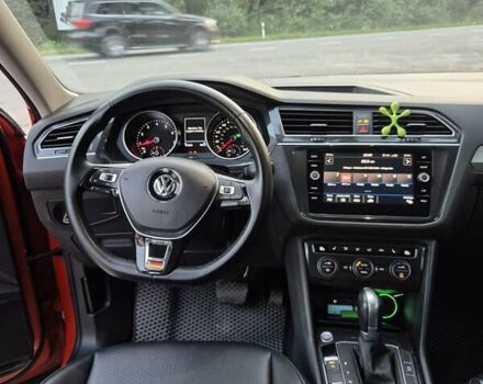 Оранжевый Фольксваген Tiguan Allspace, объемом двигателя 2 л и пробегом 175 тыс. км за 18500 $, фото 11 на Automoto.ua