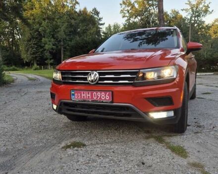 Оранжевый Фольксваген Tiguan Allspace, объемом двигателя 2 л и пробегом 175 тыс. км за 18500 $, фото 5 на Automoto.ua