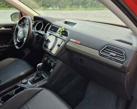 Оранжевый Фольксваген Tiguan Allspace, объемом двигателя 2 л и пробегом 175 тыс. км за 18500 $, фото 14 на Automoto.ua