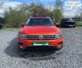 Помаранчевий Фольксваген Tiguan Allspace, об'ємом двигуна 1.98 л та пробігом 78 тис. км за 17850 $, фото 2 на Automoto.ua