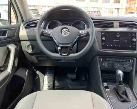 Білий Фольксваген Тігуан, об'ємом двигуна 0 л та пробігом 10 тис. км за 31000 $, фото 12 на Automoto.ua