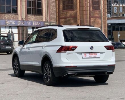 Білий Фольксваген Тігуан, об'ємом двигуна 0 л та пробігом 10 тис. км за 31000 $, фото 5 на Automoto.ua
