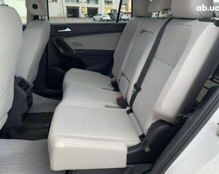 Білий Фольксваген Тігуан, об'ємом двигуна 0 л та пробігом 10 тис. км за 31000 $, фото 7 на Automoto.ua
