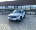 Білий Фольксваген Тігуан, об'ємом двигуна 2 л та пробігом 230 тис. км за 12700 $, фото 1 на Automoto.ua