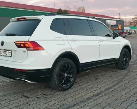 Белый Фольксваген Тигуан, объемом двигателя 2 л и пробегом 144 тыс. км за 16650 $, фото 1 на Automoto.ua