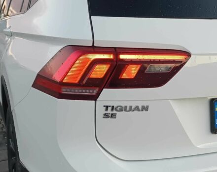 Белый Фольксваген Тигуан, объемом двигателя 2 л и пробегом 144 тыс. км за 16650 $, фото 2 на Automoto.ua