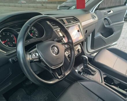 Белый Фольксваген Тигуан, объемом двигателя 2 л и пробегом 144 тыс. км за 16650 $, фото 7 на Automoto.ua