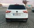 Белый Фольксваген Тигуан, объемом двигателя 2 л и пробегом 144 тыс. км за 16650 $, фото 3 на Automoto.ua