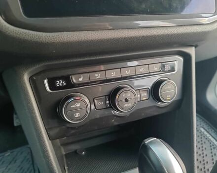 Белый Фольксваген Тигуан, объемом двигателя 2 л и пробегом 144 тыс. км за 16650 $, фото 10 на Automoto.ua