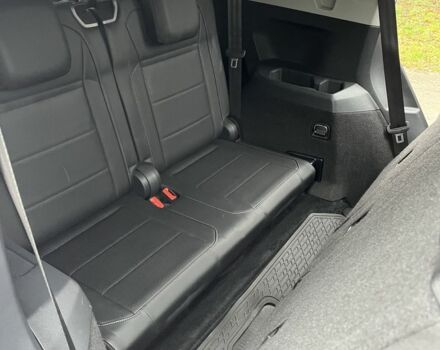 Белый Фольксваген Тигуан, объемом двигателя 2 л и пробегом 119 тыс. км за 20000 $, фото 5 на Automoto.ua