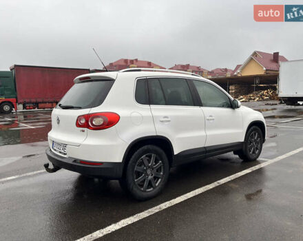 Білий Фольксваген Тігуан, об'ємом двигуна 1.4 л та пробігом 202 тис. км за 8699 $, фото 8 на Automoto.ua