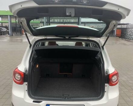 Белый Фольксваген Тигуан, объемом двигателя 1.4 л и пробегом 270 тыс. км за 10500 $, фото 18 на Automoto.ua