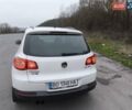 Білий Фольксваген Тігуан, об'ємом двигуна 1.97 л та пробігом 140 тис. км за 12000 $, фото 33 на Automoto.ua