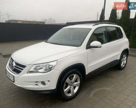 Белый Фольксваген Тигуан, объемом двигателя 1.4 л и пробегом 270 тыс. км за 10500 $, фото 5 на Automoto.ua