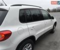 Білий Фольксваген Тігуан, об'ємом двигуна 1.97 л та пробігом 140 тис. км за 12000 $, фото 32 на Automoto.ua