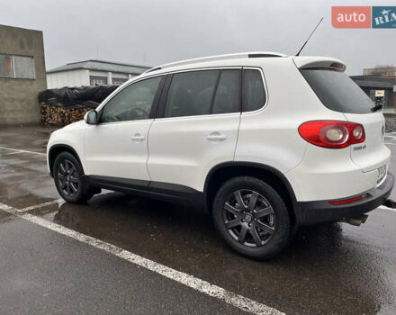 Білий Фольксваген Тігуан, об'ємом двигуна 1.4 л та пробігом 202 тис. км за 8699 $, фото 6 на Automoto.ua