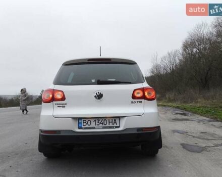 Білий Фольксваген Тігуан, об'ємом двигуна 1.97 л та пробігом 140 тис. км за 12000 $, фото 37 на Automoto.ua