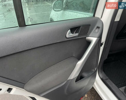 Білий Фольксваген Тігуан, об'ємом двигуна 1.4 л та пробігом 202 тис. км за 8699 $, фото 18 на Automoto.ua