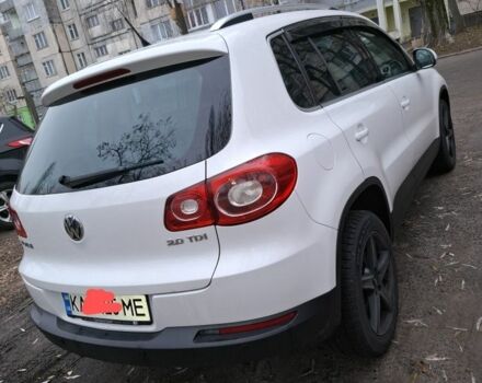 Белый Фольксваген Тигуан, объемом двигателя 0 л и пробегом 293 тыс. км за 11000 $, фото 2 на Automoto.ua