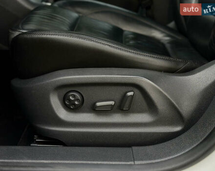 Белый Фольксваген Тигуан, объемом двигателя 1.4 л и пробегом 225 тыс. км за 9700 $, фото 23 на Automoto.ua