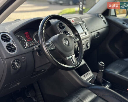 Белый Фольксваген Тигуан, объемом двигателя 1.4 л и пробегом 225 тыс. км за 9700 $, фото 16 на Automoto.ua
