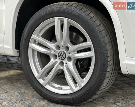 Белый Фольксваген Тигуан, объемом двигателя 1.4 л и пробегом 225 тыс. км за 9700 $, фото 14 на Automoto.ua