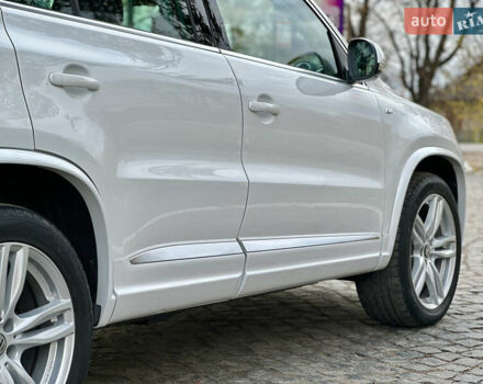 Белый Фольксваген Тигуан, объемом двигателя 1.4 л и пробегом 225 тыс. км за 9700 $, фото 8 на Automoto.ua