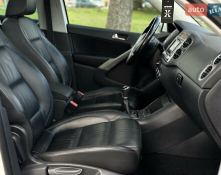 Белый Фольксваген Тигуан, объемом двигателя 1.4 л и пробегом 225 тыс. км за 9700 $, фото 32 на Automoto.ua