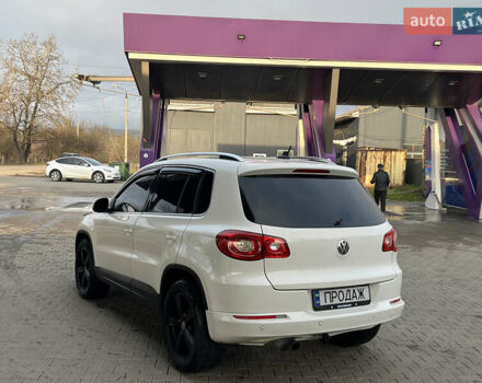 Белый Фольксваген Тигуан, объемом двигателя 2 л и пробегом 277 тыс. км за 11800 $, фото 8 на Automoto.ua