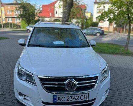 Белый Фольксваген Тигуан, объемом двигателя 2.36 л и пробегом 200 тыс. км за 9000 $, фото 5 на Automoto.ua