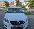 Белый Фольксваген Тигуан, объемом двигателя 2.36 л и пробегом 200 тыс. км за 9000 $, фото 5 на Automoto.ua