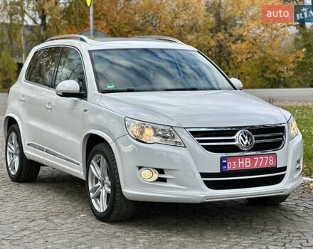 Белый Фольксваген Тигуан, объемом двигателя 1.4 л и пробегом 225 тыс. км за 9700 $, фото 3 на Automoto.ua