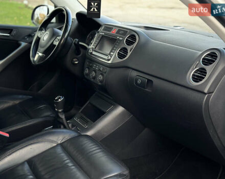 Белый Фольксваген Тигуан, объемом двигателя 1.4 л и пробегом 225 тыс. км за 9700 $, фото 19 на Automoto.ua