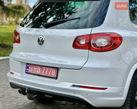 Белый Фольксваген Тигуан, объемом двигателя 1.4 л и пробегом 225 тыс. км за 9700 $, фото 12 на Automoto.ua