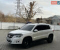 Белый Фольксваген Тигуан, объемом двигателя 2 л и пробегом 277 тыс. км за 11800 $, фото 4 на Automoto.ua