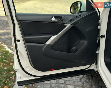 Белый Фольксваген Тигуан, объемом двигателя 1.4 л и пробегом 225 тыс. км за 9700 $, фото 39 на Automoto.ua