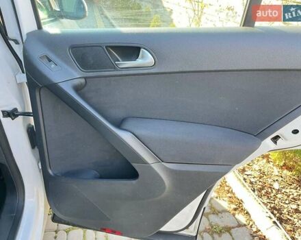 Белый Фольксваген Тигуан, объемом двигателя 1.4 л и пробегом 226 тыс. км за 9660 $, фото 75 на Automoto.ua