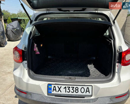 Білий Фольксваген Тігуан, об'ємом двигуна 2 л та пробігом 184 тис. км за 10000 $, фото 8 на Automoto.ua