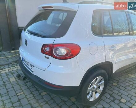 Белый Фольксваген Тигуан, объемом двигателя 1.4 л и пробегом 226 тыс. км за 9660 $, фото 26 на Automoto.ua