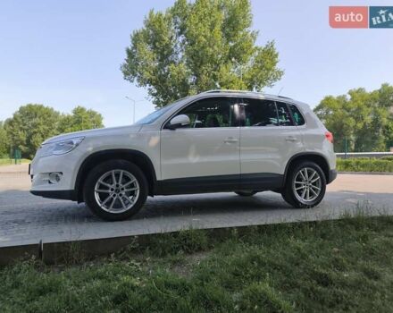 Белый Фольксваген Тигуан, объемом двигателя 2 л и пробегом 150 тыс. км за 10500 $, фото 30 на Automoto.ua