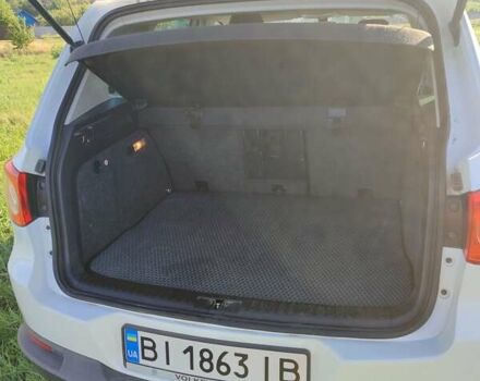 Білий Фольксваген Тігуан, об'ємом двигуна 2 л та пробігом 210 тис. км за 13500 $, фото 3 на Automoto.ua