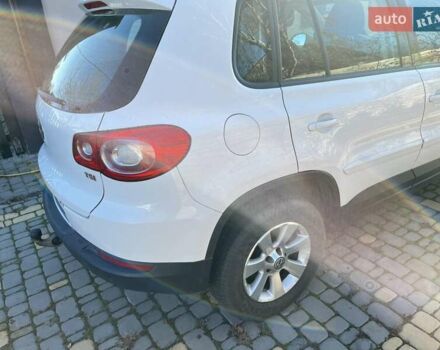 Белый Фольксваген Тигуан, объемом двигателя 1.4 л и пробегом 226 тыс. км за 9660 $, фото 32 на Automoto.ua