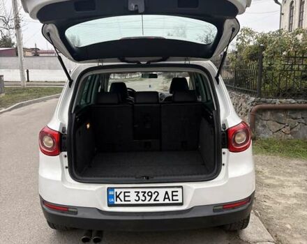 Белый Фольксваген Тигуан, объемом двигателя 1.97 л и пробегом 276 тыс. км за 9999 $, фото 4 на Automoto.ua