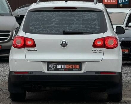 Белый Фольксваген Тигуан, объемом двигателя 2 л и пробегом 235 тыс. км за 11300 $, фото 8 на Automoto.ua