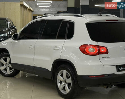 Белый Фольксваген Тигуан, объемом двигателя 1.98 л и пробегом 348 тыс. км за 8999 $, фото 13 на Automoto.ua